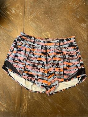 Lululemon hotty hot shorts size 2 tall long 4”